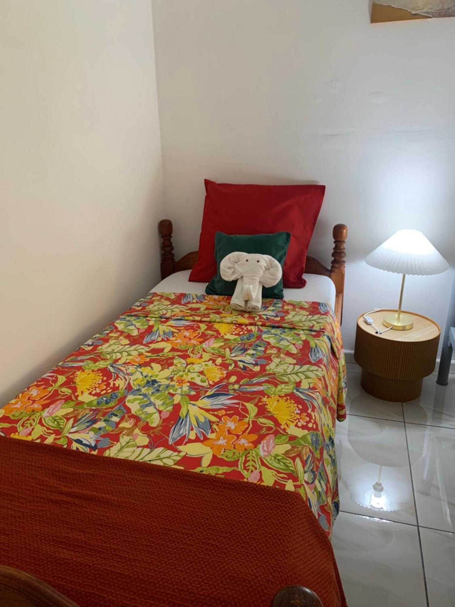 Bas De Villa De 3 Chambres Et Spa 비유자비탕 외부 사진